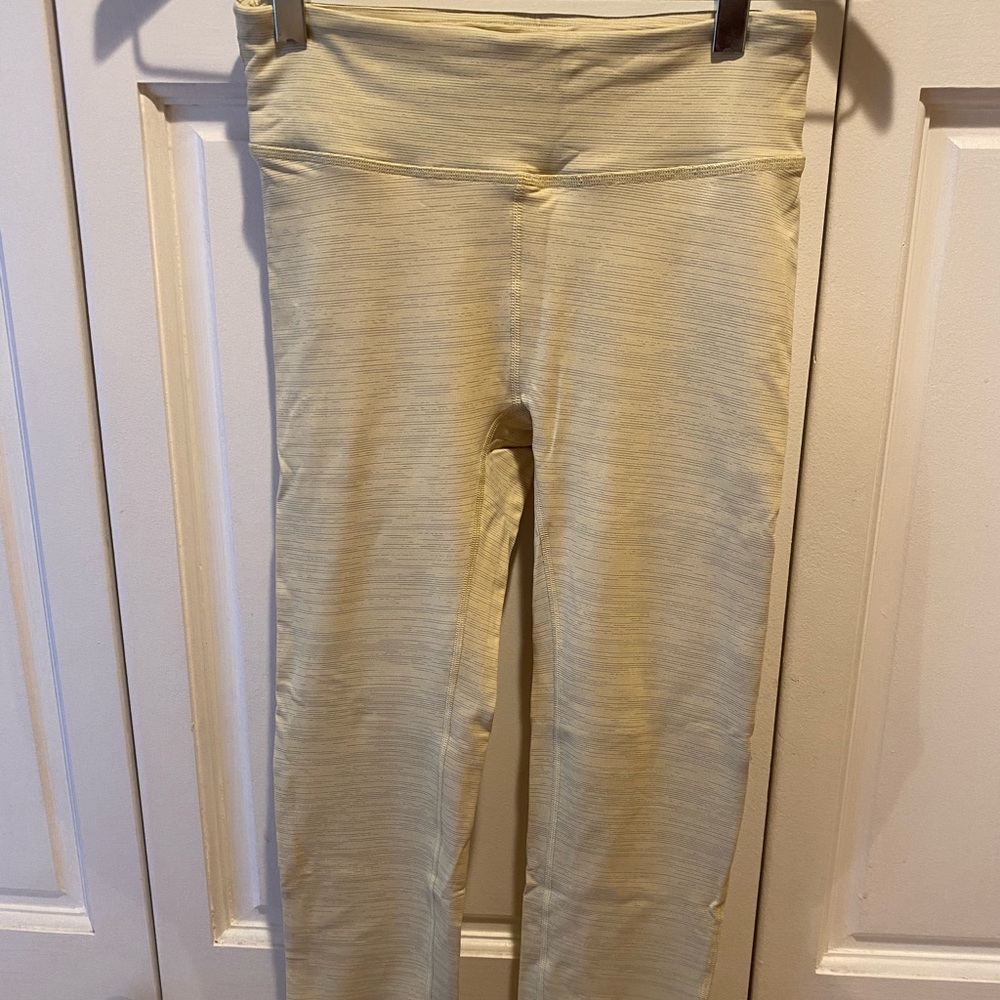 Outdoor Voices TechSweat Flex leggings. Honeysuckle. Size small.